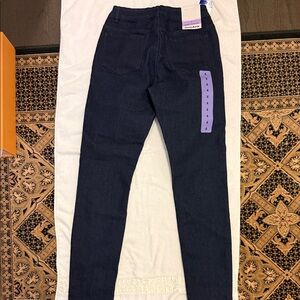 Stylish Dark Blue Skinny Jeans for Women